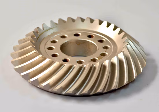 Pièces de rechange automatiques de précision, forgeage de pièces de châssis, système de transmission différentielle, boîtes de vitesses, OEM, anneau hélicoïdal à grand ver et pignon, engrenage de camion